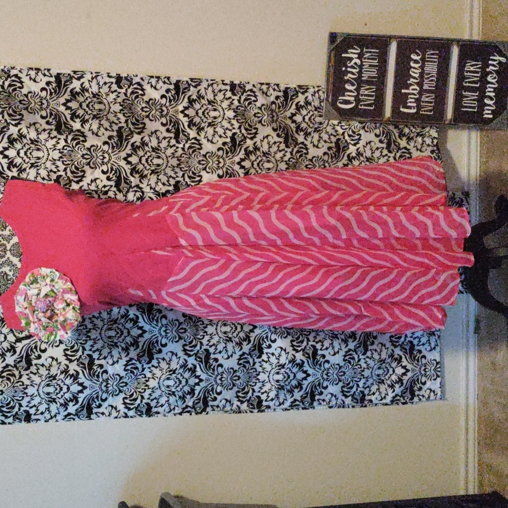 Beautiful pink and white dress 12/14-14/16